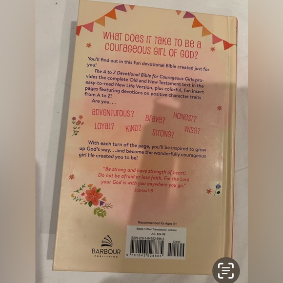 The A to Z Devotional Bible for Courageous girls - Picture 2 of 4